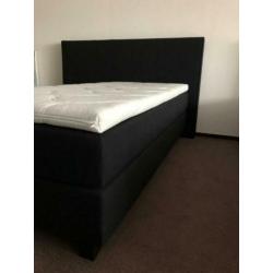 Boxspring vlak zwart 160 x 200