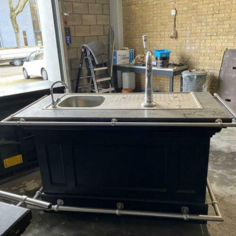 Bar met koeling en biertap