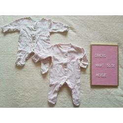 2x boxpakje / pyjamapakje roze/wit poesjes maat 50-56