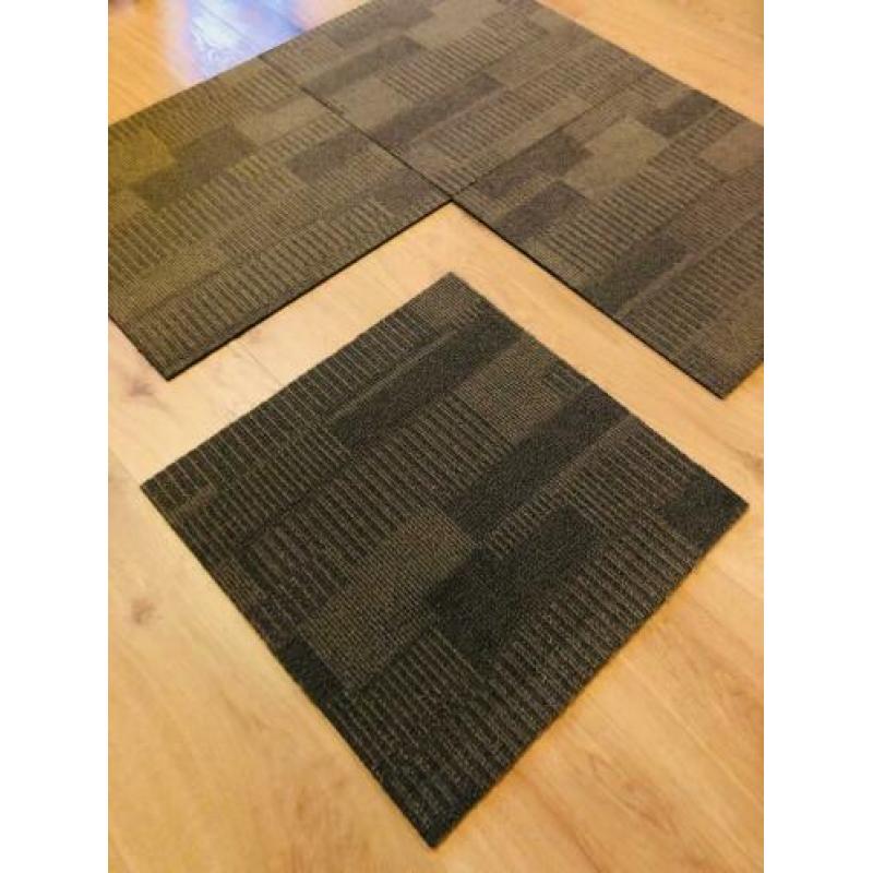 Tapijttegels 50 x 50 cm bruin gemêleerd 460 stuks 115 m2
