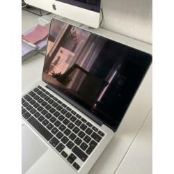 Macbook Pro 2015 13 inch 256gb 8GB