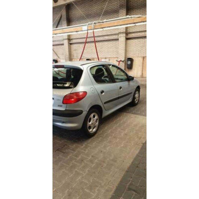 Peugeot 206 1.4 5D 2003 Grijs