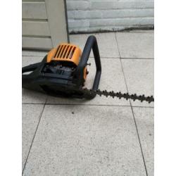 Heggeschaar op benzine