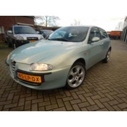 Alfa Romeo 147 1.6 T.Spark Edizione Limitata Zeer nette alfa