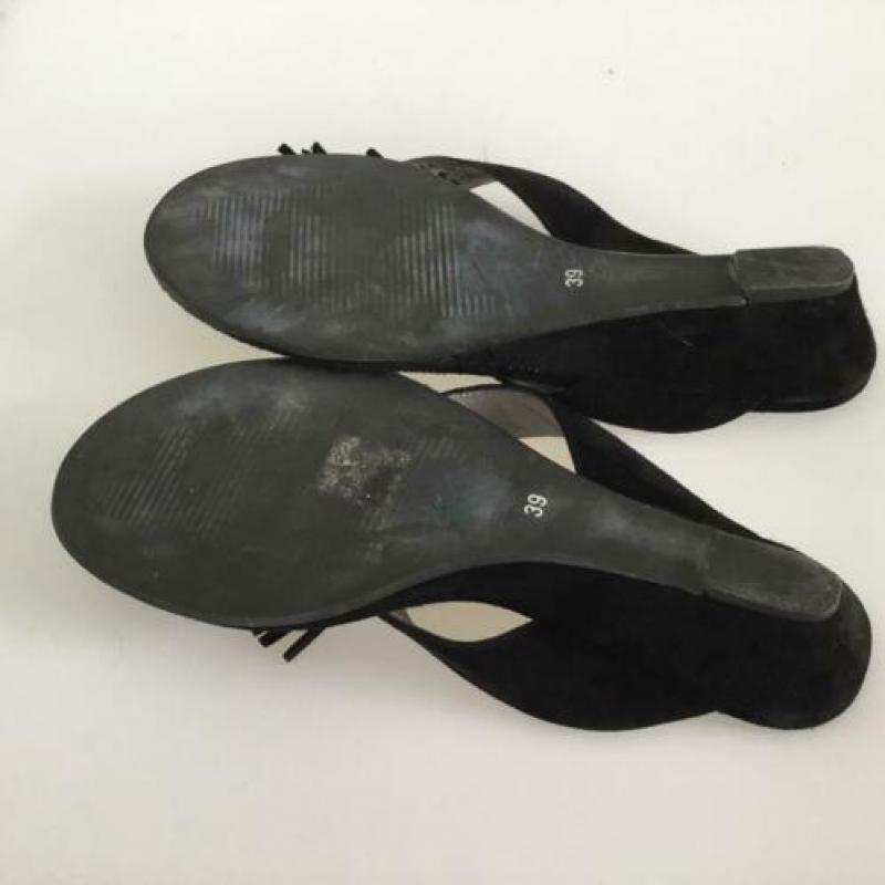 Yoli Petra Dieler 39 zwarte suede leren slippers franjes