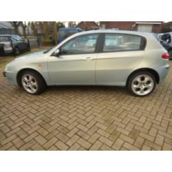 Alfa Romeo 147 1.6 T.Spark Edizione Limitata Zeer nette alfa