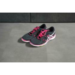 Asics sportschoenen zwart roze maat 37,5
