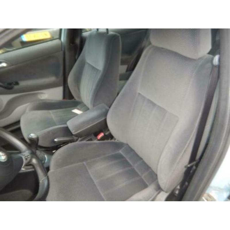 Alfa Romeo 147 1.6 T.Spark Edizione Limitata Zeer nette alfa
