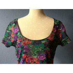 Leuke, gebloemde jurk van Sissy Boy, maat M