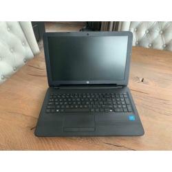 Nette laptop HP 15-ay082nd