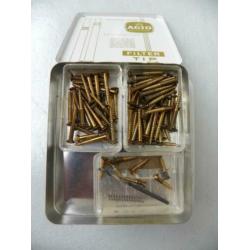 Blikjes Cigarillos Agio met schroeven, boutjes, enz, lijst 2