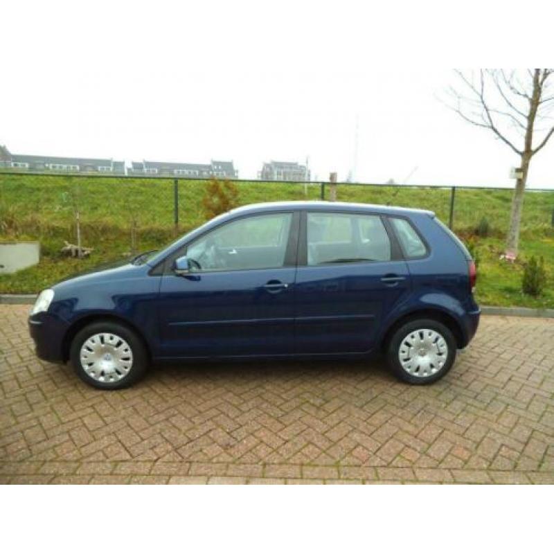 Volkswagen Polo 1.4 TDI Optive ( 5-Deurs en AIRCO)
