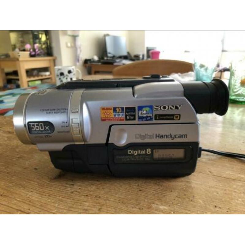 Twee Digital8 Handycam ‘s TRV255E en TRV140E perfect!