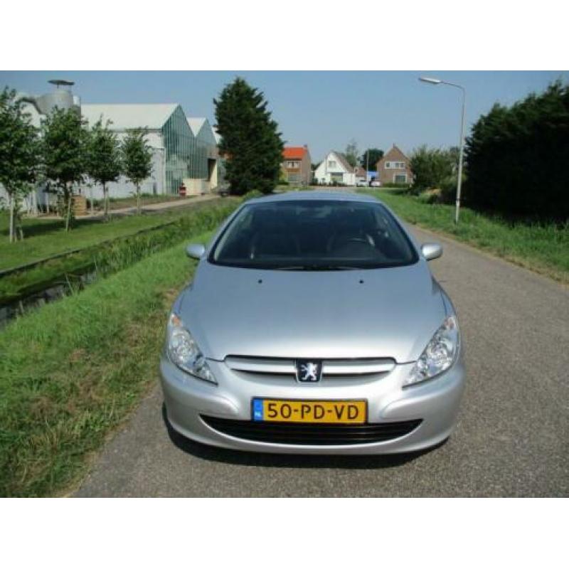Peugeot 307 CC 2.0-16V Automaat met Leder