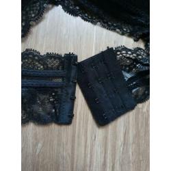 BH mt S/M zwart kant Fancy Underwear