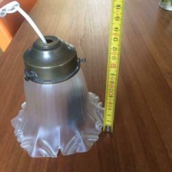 Brocante hanglampje van bewerkt mat glas