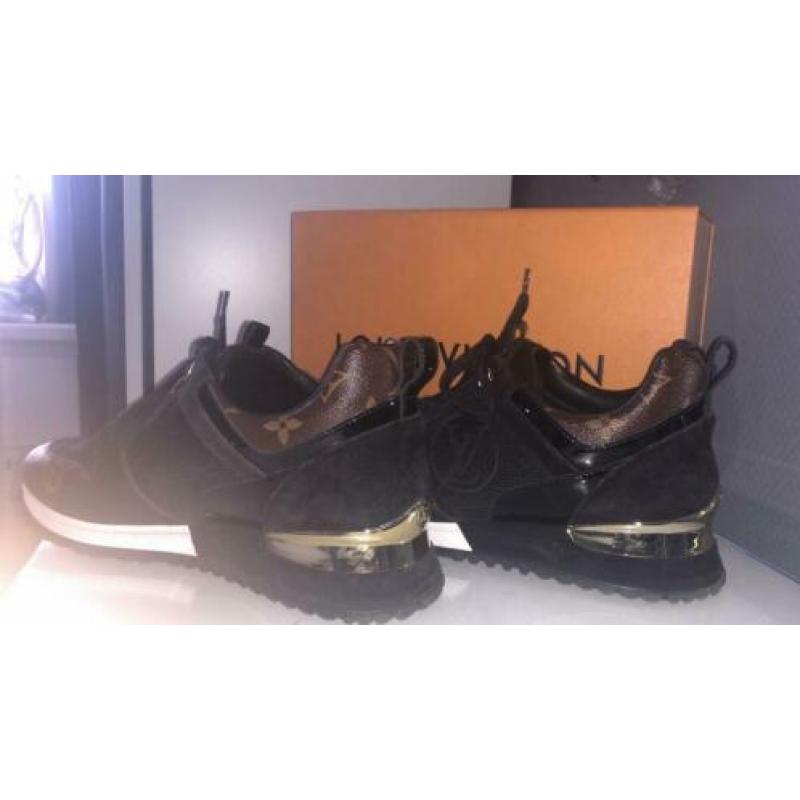 Originele louis vuitton run away sneakers 38