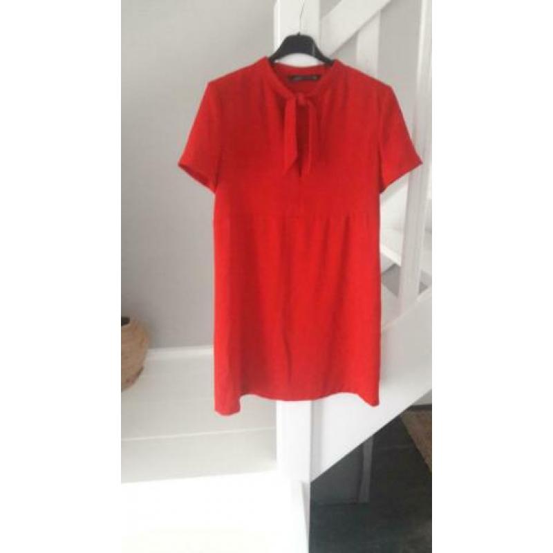 Rood jurkje jurk met korte mouw en strik zara maat 38 maat m