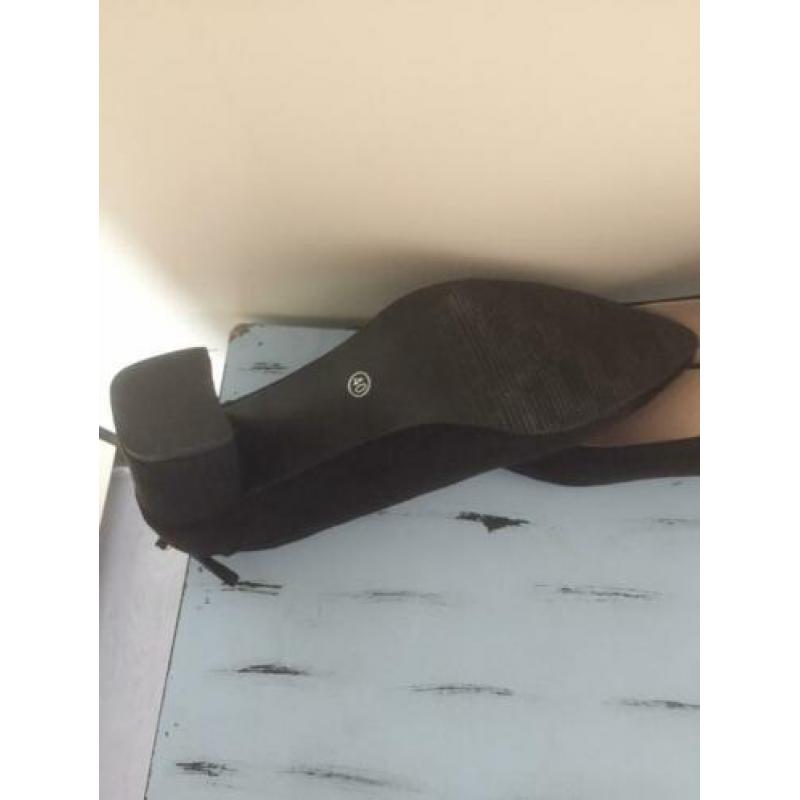 Nieuw suède zwarte schoenen mt 40