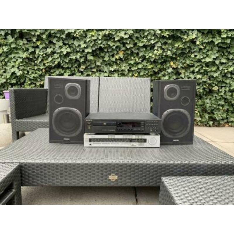 Muziek installatie / stereo set