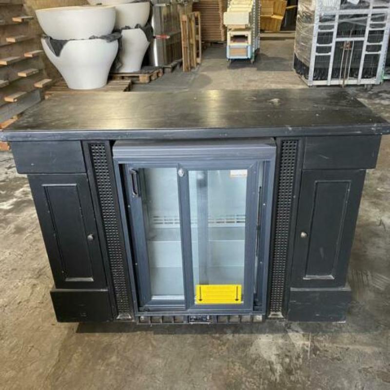 Bar met koeling en biertap