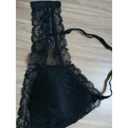 BH mt S/M zwart kant Fancy Underwear