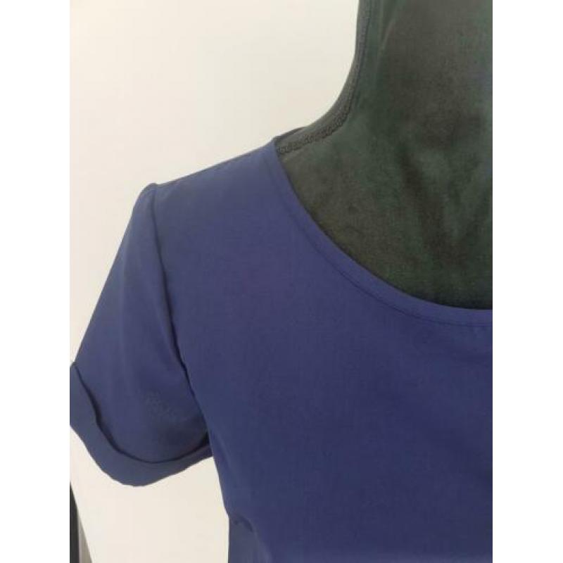 Shirt top donkerblauw kant / 40 L