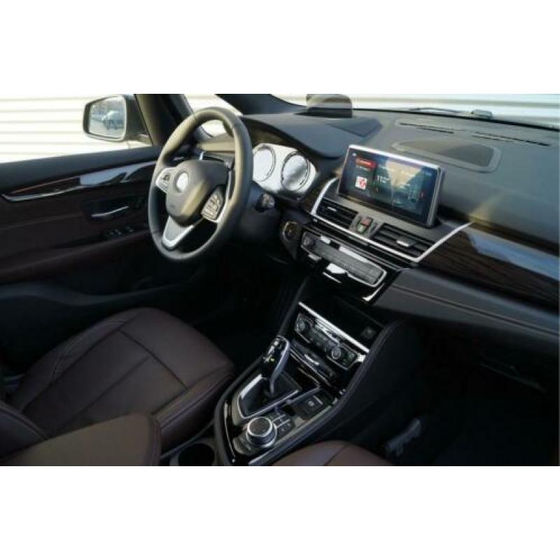 BMW 2 Serie Active Tourer 218iA High Executive Model Luxury