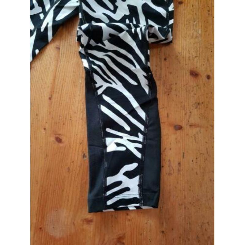 Nike nieuwe 3/4 broek maat S zwart wit