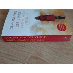 Simone van de Vlugt aan niemand vertellend