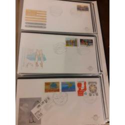Te koop eerste dag enveloppen.