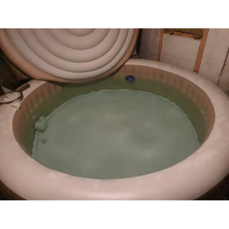 6 persoons intex jacuzzi