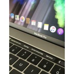 Macbook pro 2017 15’ 512SSD 16Gb 2,9Ghz Applecare+ 560x