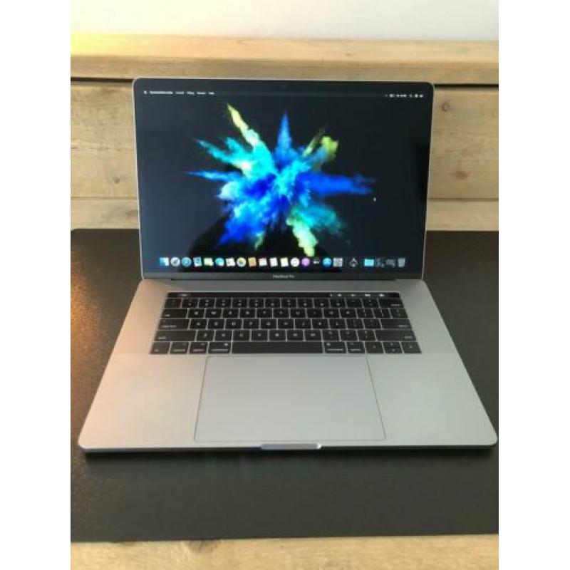 Macbook pro 2017 15’ 512SSD 16Gb 2,9Ghz Applecare+ 560x