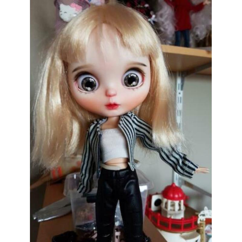 mooie custom blythe doll