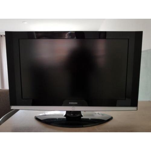 Samsung 37"inch Televisie HD. Onbeschadigd en perfect beeld