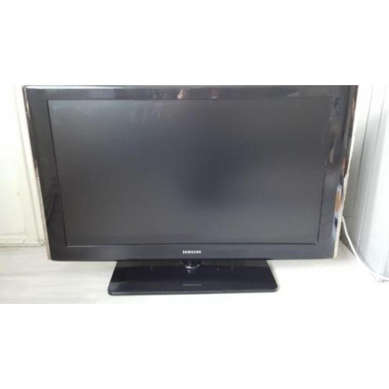 Samsung Tv 40"defect /Lg 32"defect