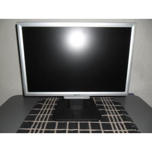te koop acer lcd monitor 19"