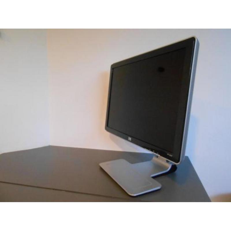 Hewlett Packard W2207 22" Inch monitor Breedbeeld dvi vga