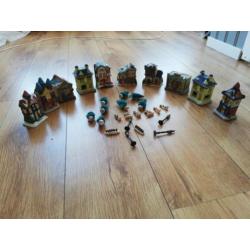 Kerstdorp met 10 kersthuisjes & nog losse accessoires