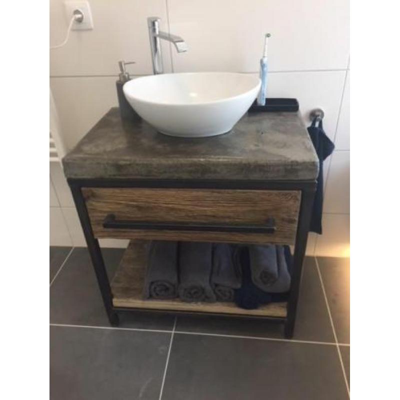 badkamermeubel betoncire blad barnwood wrakhouten lade