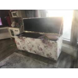 Leuke set wegens verhuizing TE KOOP