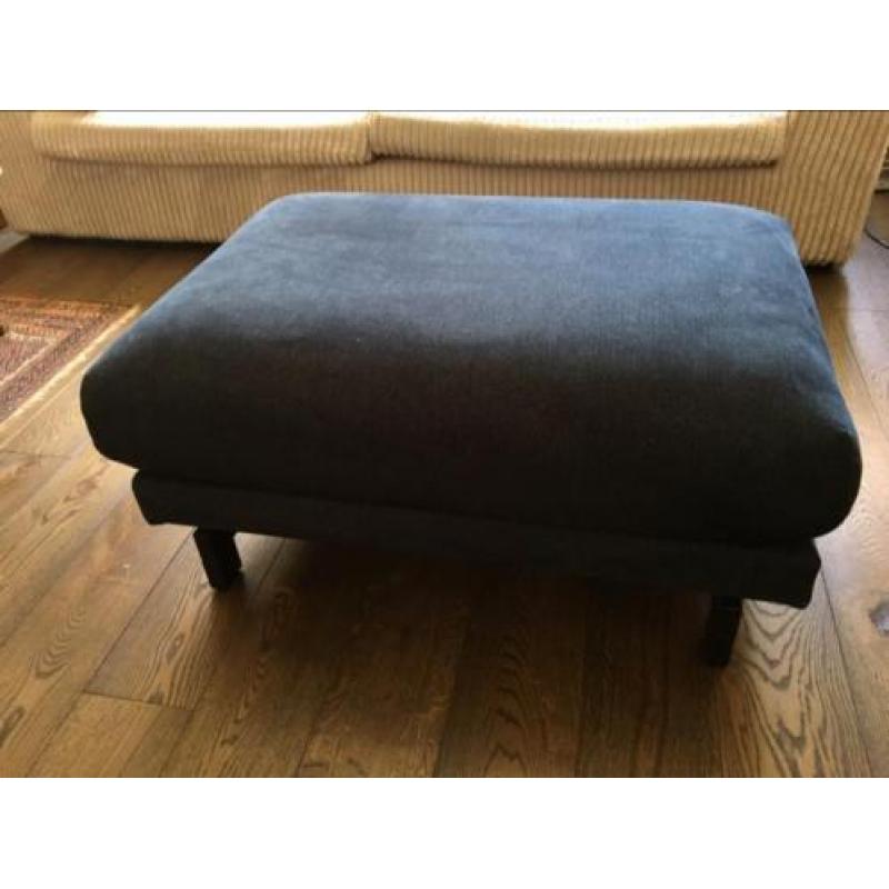 Grote d.blauwe voetenbank/salontafel/poef