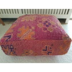 Marokkaans vintage Boujaad poef authentiek uit Marokko