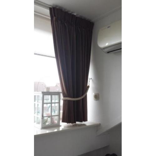 2x Bruine Velourse gordijnen (gevoerd) 115 hoog en 147 breed