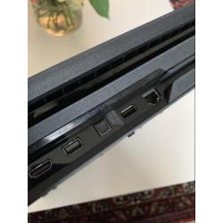 PlayStation 4 pro zeer nette staat!