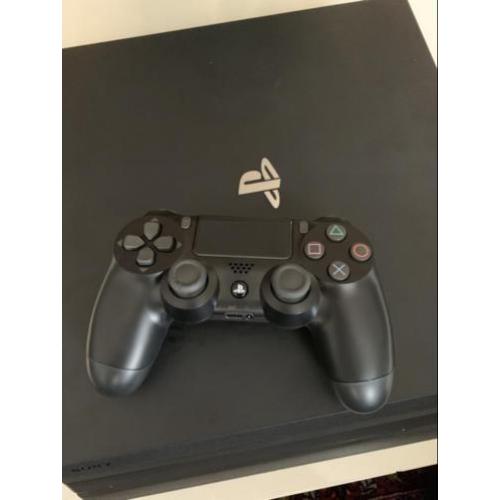 PlayStation 4 pro zeer nette staat!