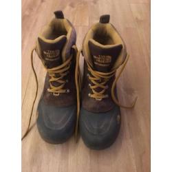 North face hiking boots / bergschoenen 38