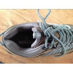 Nomad stoere wandelschoenen maat 40 zgan 25€