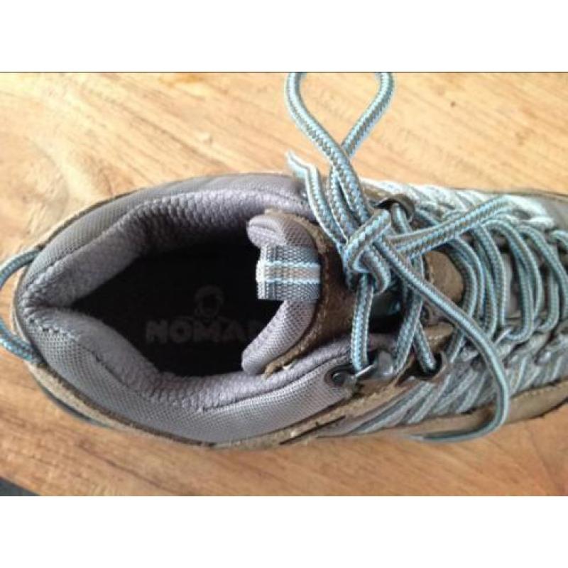 Nomad stoere wandelschoenen maat 40 zgan 25€
